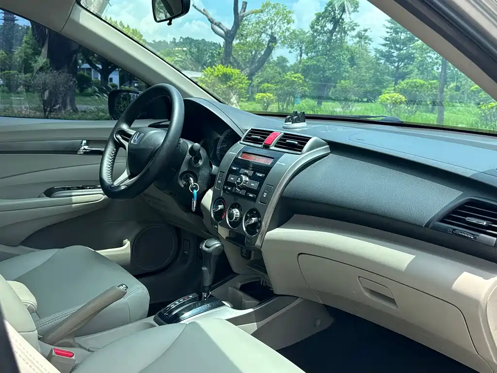 City Classic 锋范经典 2012款 1.8 L 自动豪华版