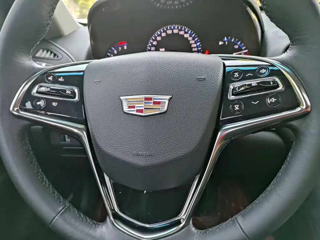 Cadillac ATS-L 28 T Fashion
