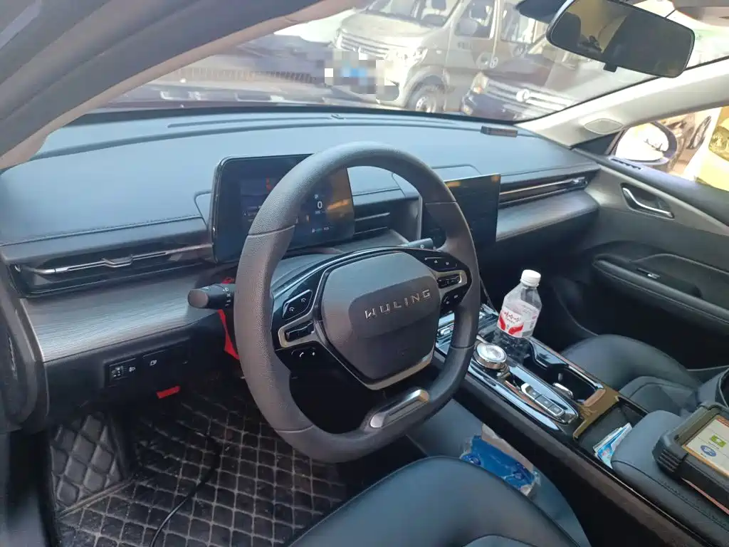 Wuling Starlight 70 Standard