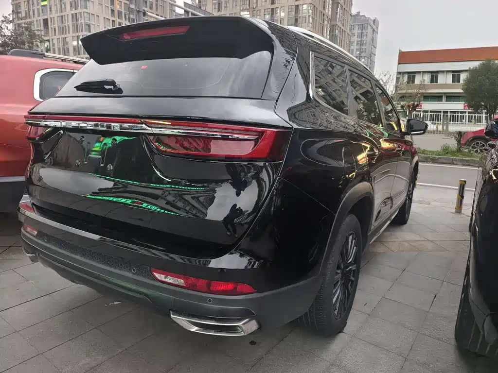 Jetour X90 PLUS 1.6 TD DCT Villa 7-seat