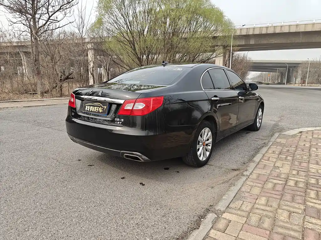 Hongqi H7 红旗H7 2015款 1.8 T 豪华型
