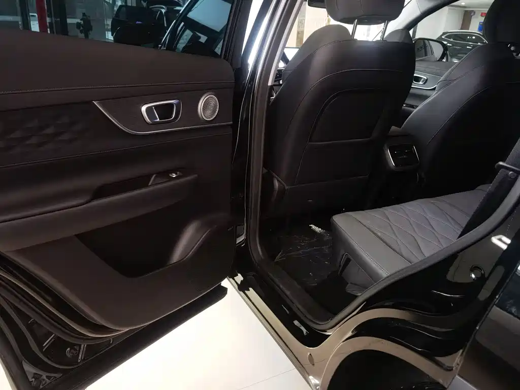 Fengyun T8 1.5 T 130 km Comfort 5-seat