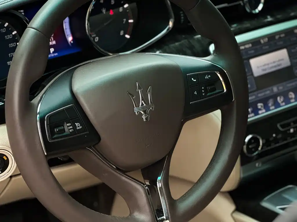 Quattroporte 3.0 T Standard