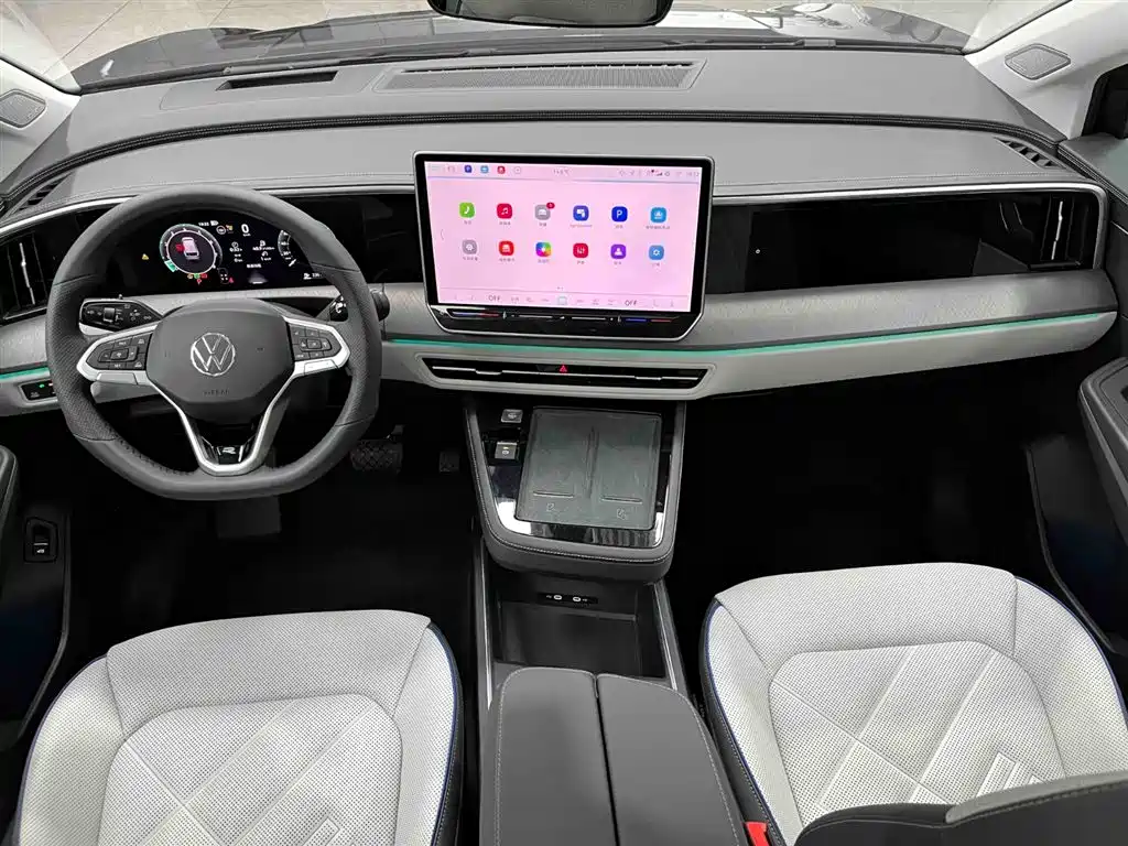 Talagon 450 TSI 4 WD Flagship 6-seat