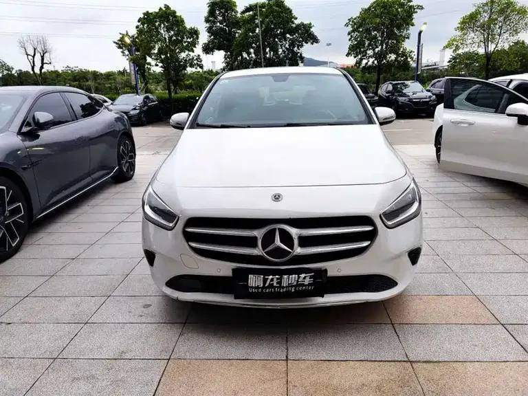 Mercedes-Benz B-Class B 180