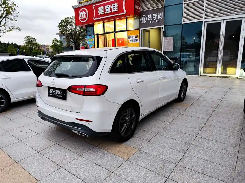 Mercedes-Benz B-Class B 180