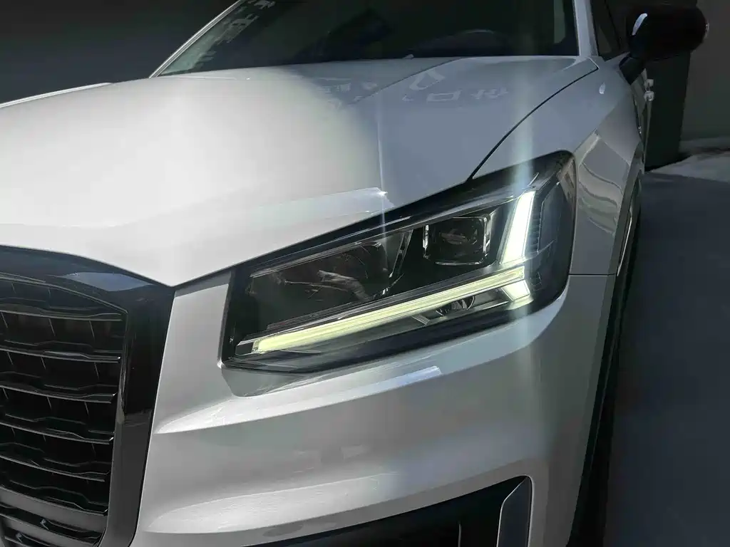 Audi Q2 L 35 TFSI Fashion Dynamic