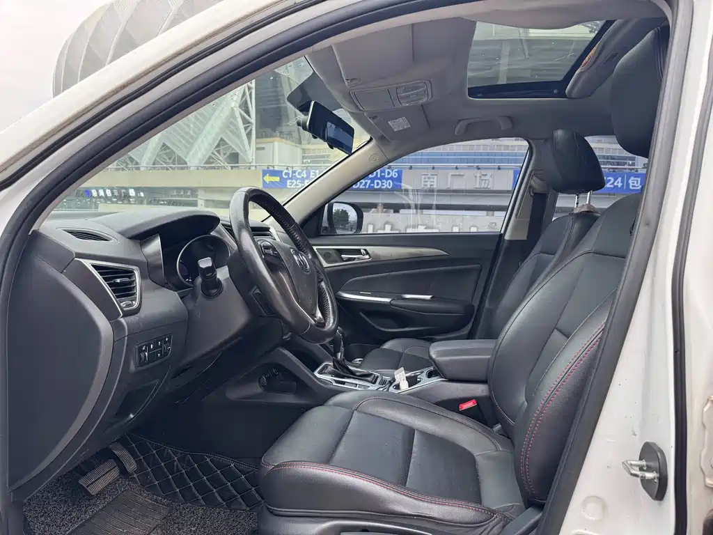 Changan CS75 1.8 T Auto Elite CN-V
