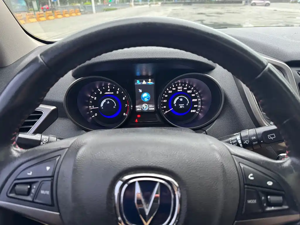 Changan CS75 1.8 T Auto Elite CN-V