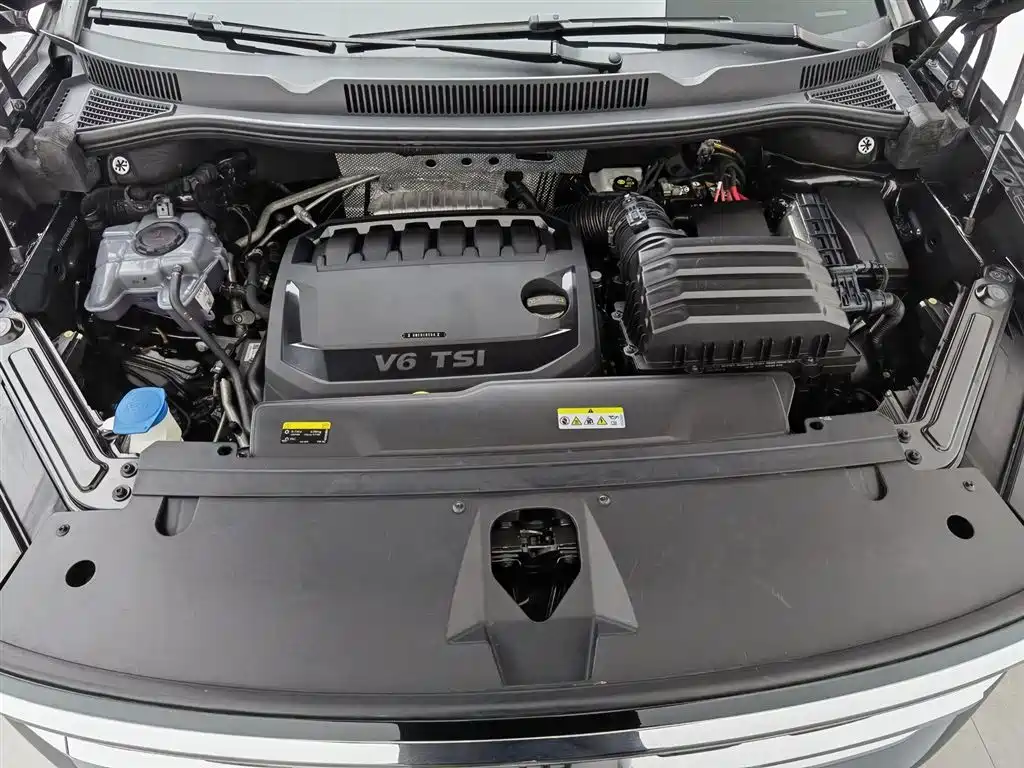 Talagon 530 TSI 4 WD Flagship Victory Realm Pro 6-seat