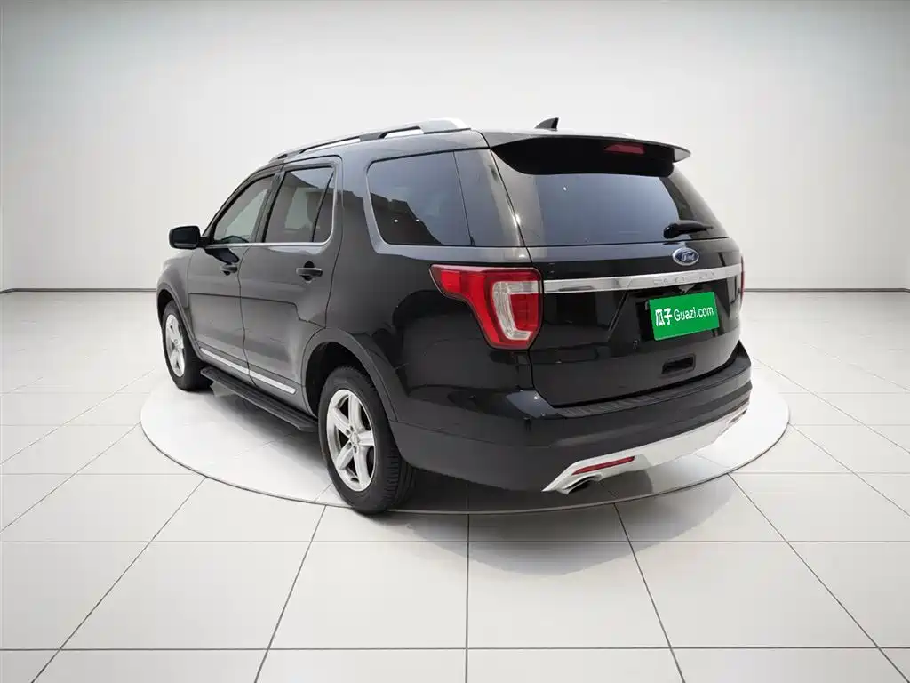Explorer (Import) 2.3 T Style