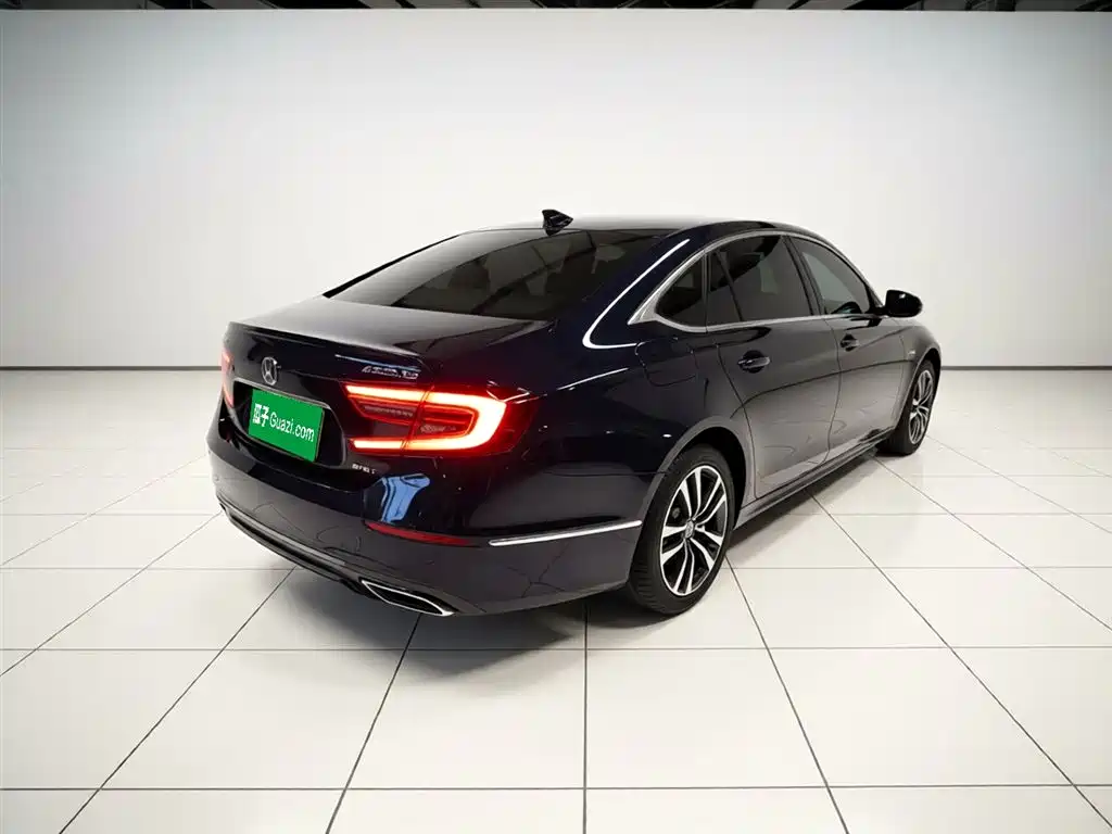 Accord Sharp· Hybrid 2.0 L Sharp Leading