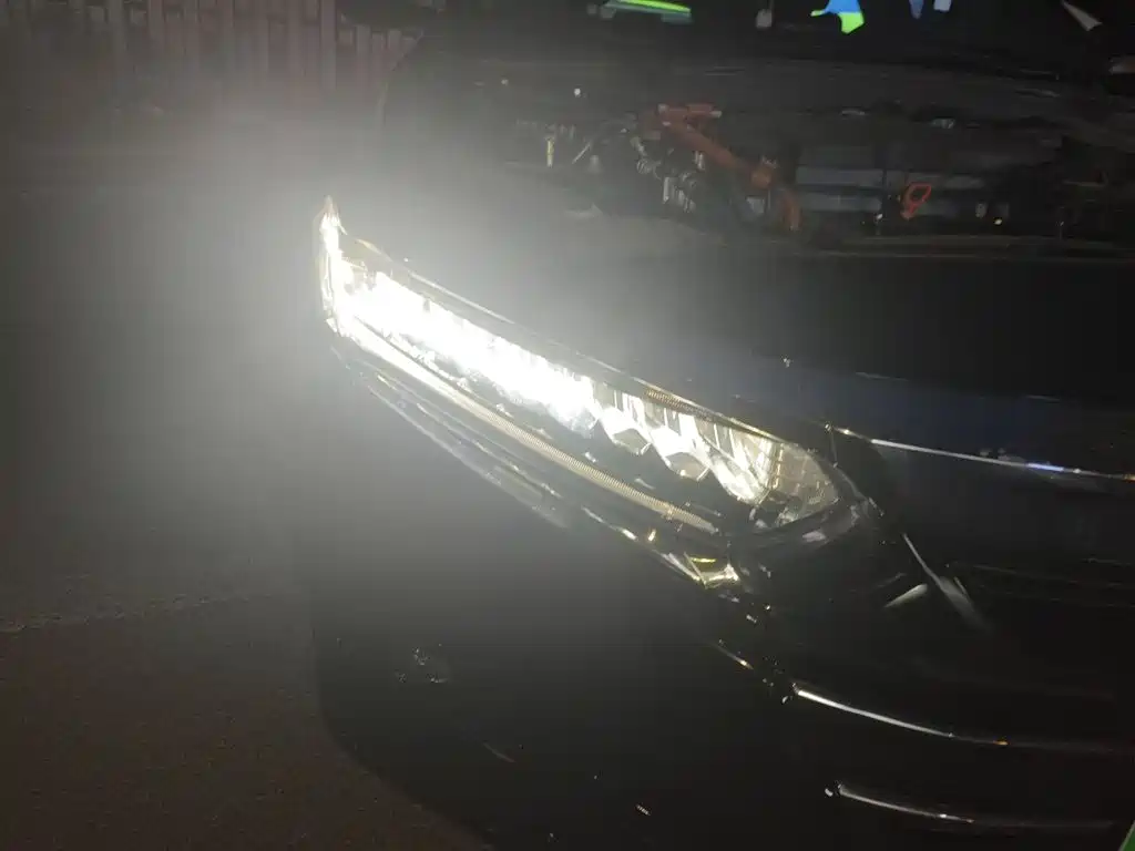 Accord Sharp· Hybrid 2.0 L Sharp Leading