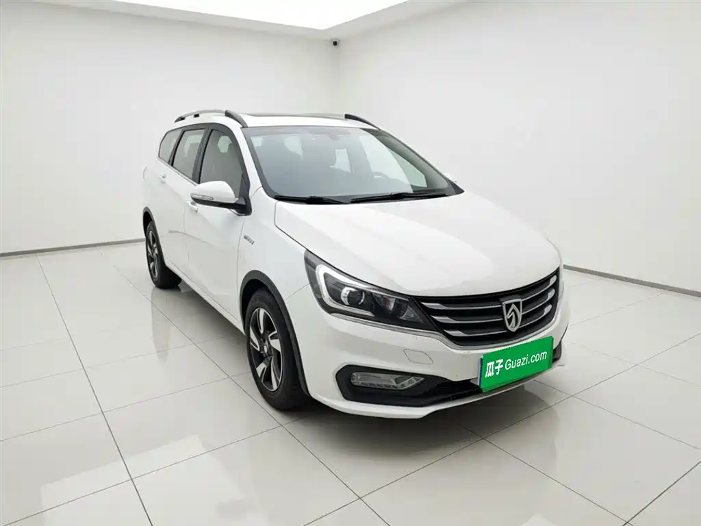 Baojun 310 W 宝骏310 W 2017款 1.5 L 手动豪华型 国VI