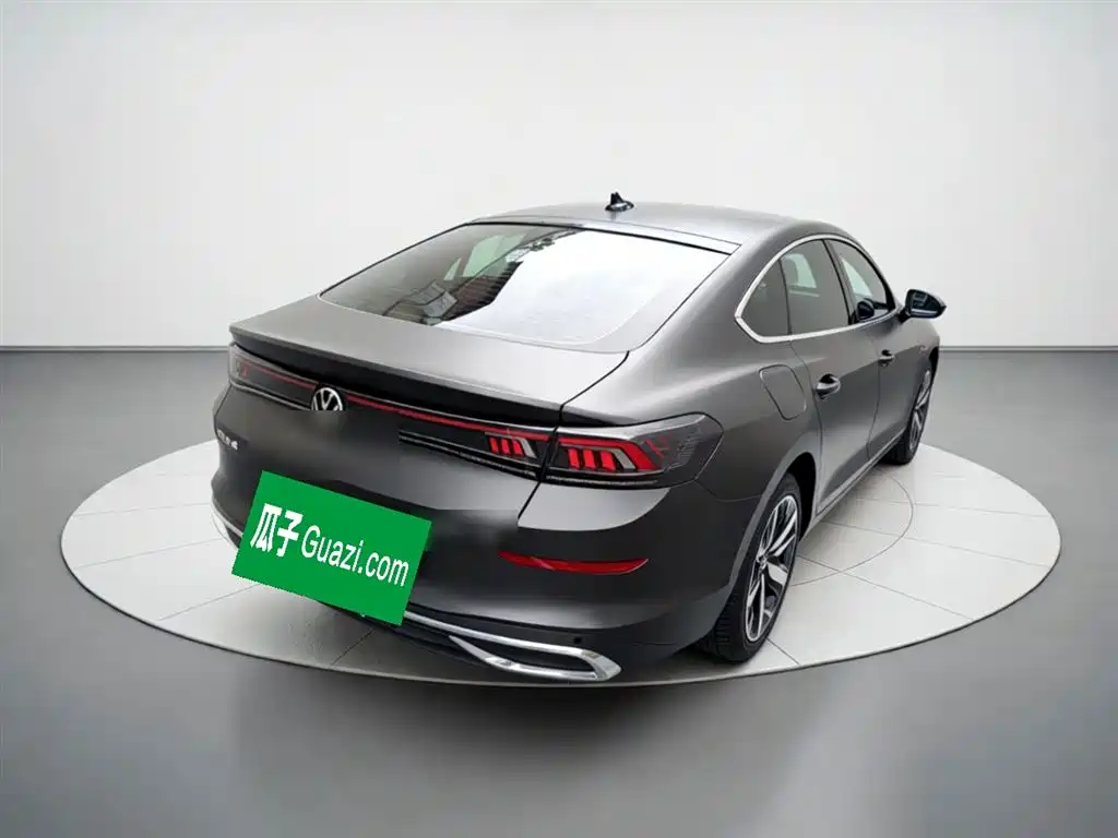 Lamando Lamando L 280 TSI DSG Spicy Cool