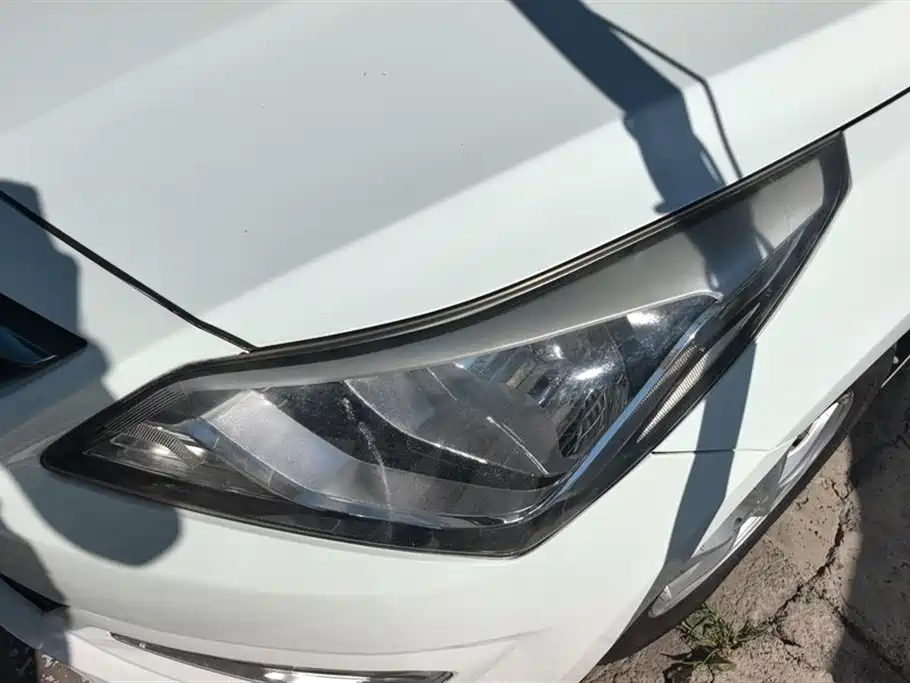 Accent 1.4 L Auto Intelligent GLS