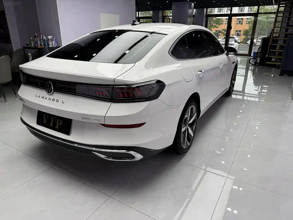 Lamando Lamando L 280 TSI DSG Spicy Cool