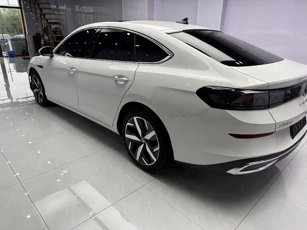 Lamando Lamando L 280 TSI DSG Spicy Cool
