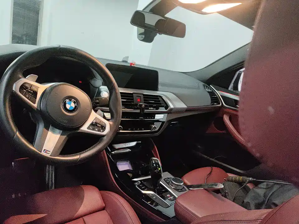 BMW X4 xDrive25 i M Sport Package