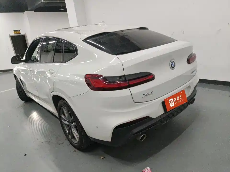 BMW X4 xDrive25 i M Sport Package