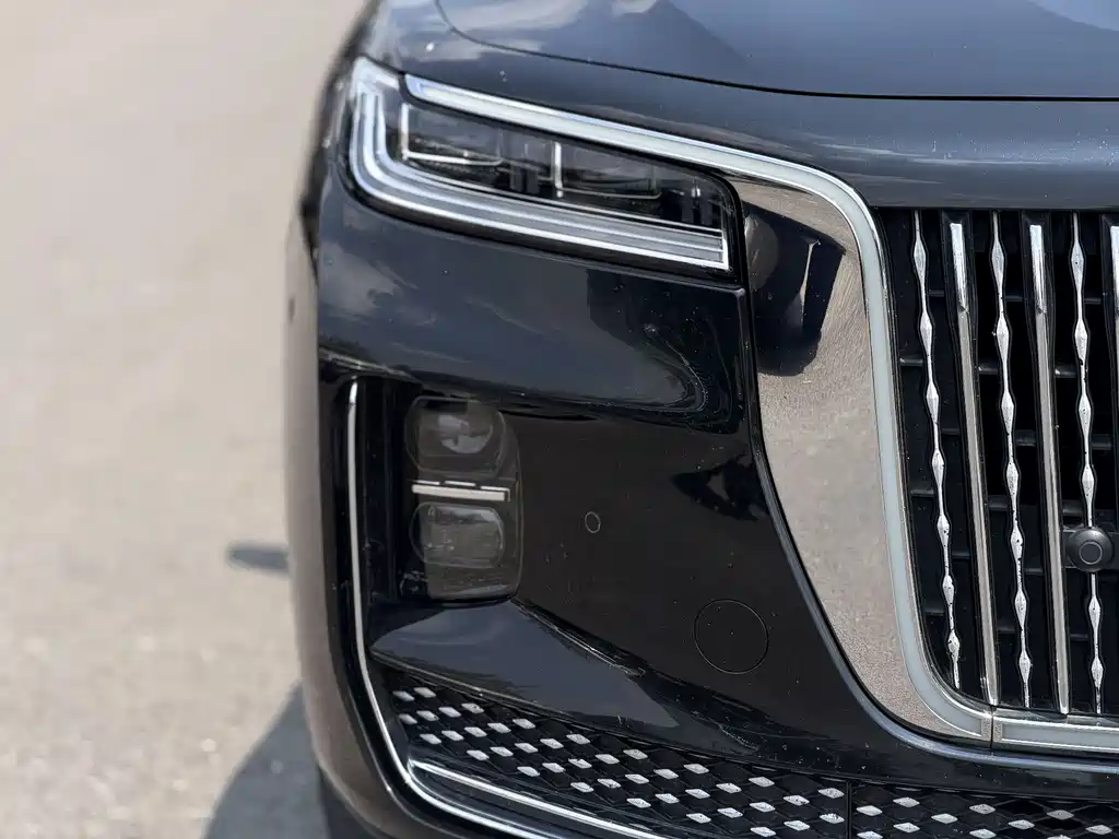 Hongqi H9 2.0 T Connected Flagship