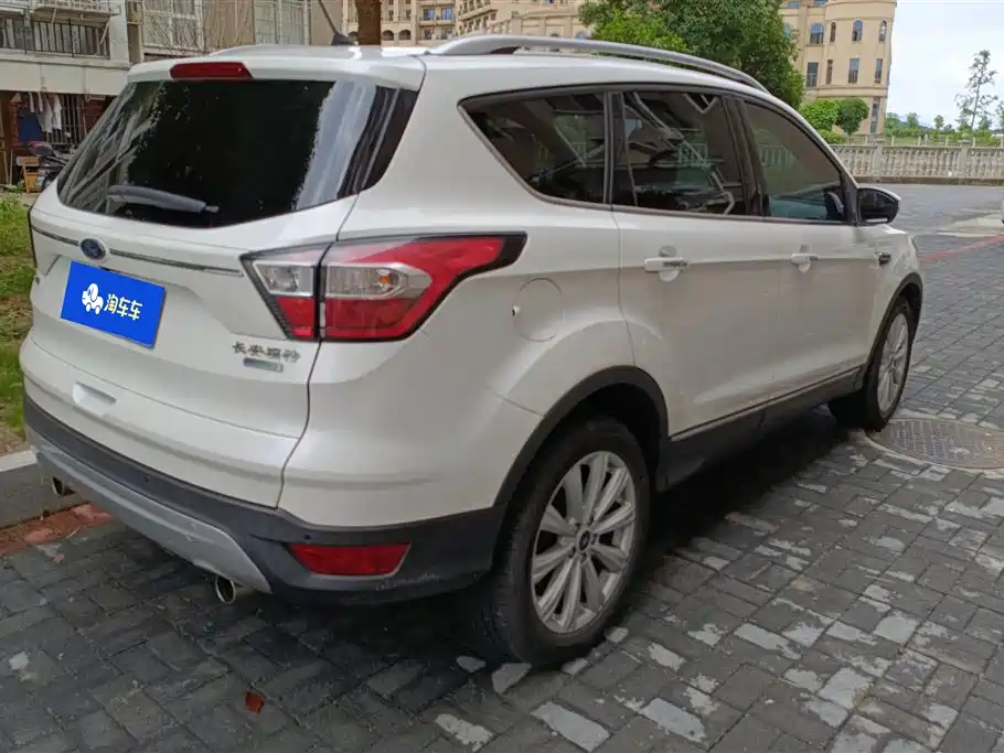 Kuga EcoBoost 180 2 WD
