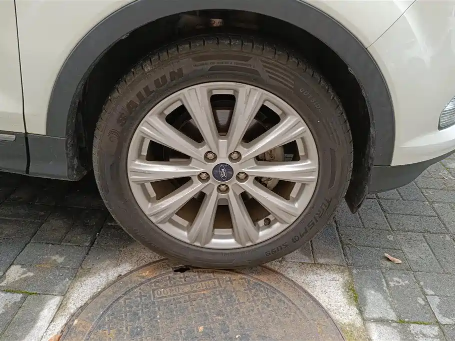 Kuga EcoBoost 180 2 WD
