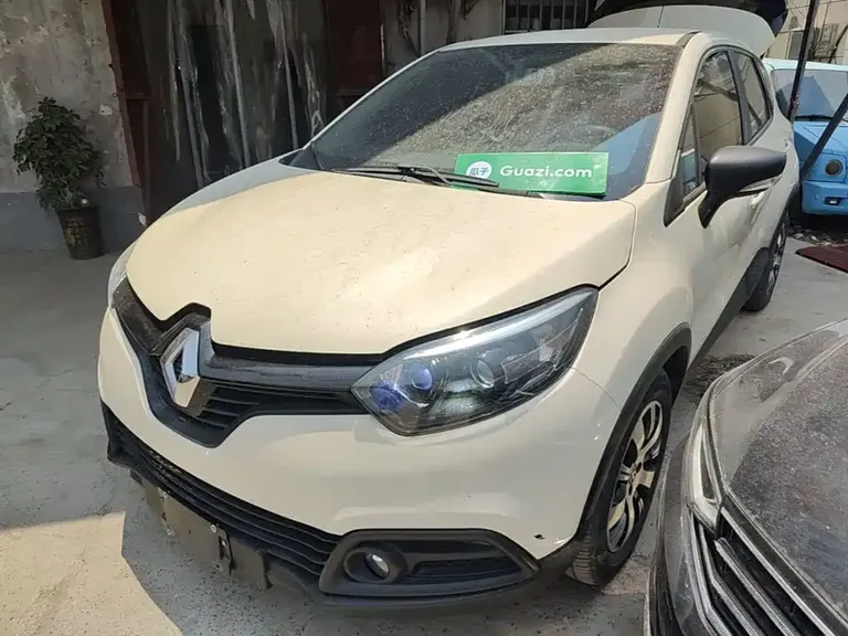 Renault Captur 1.2 T Auto Standard