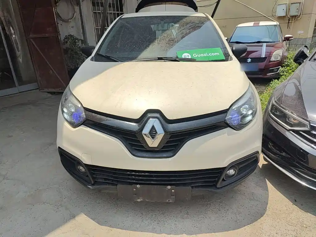 Captur 1.2 T Auto Standard
