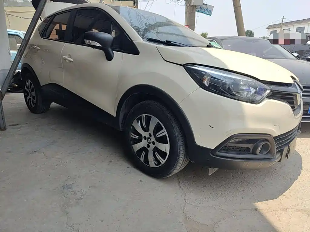 Captur 1.2 T Auto Standard