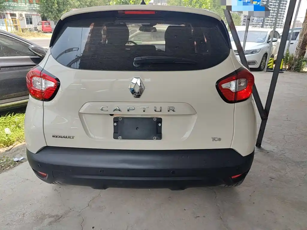 Captur 1.2 T Auto Standard