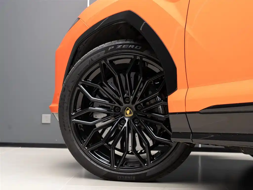 Urus SE 4.0 T Standard