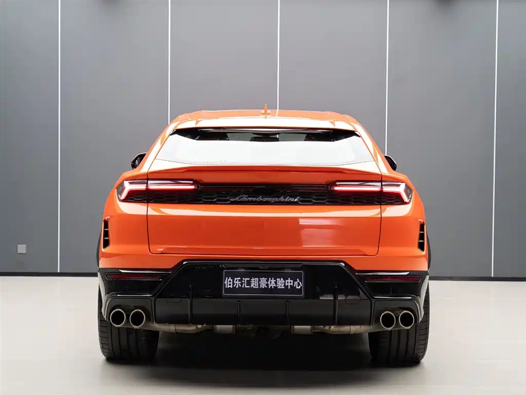 Urus SE 4.0 T Standard