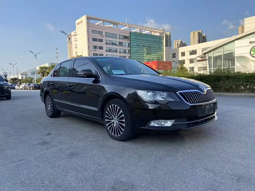 Superb 2.0 TSI DSG