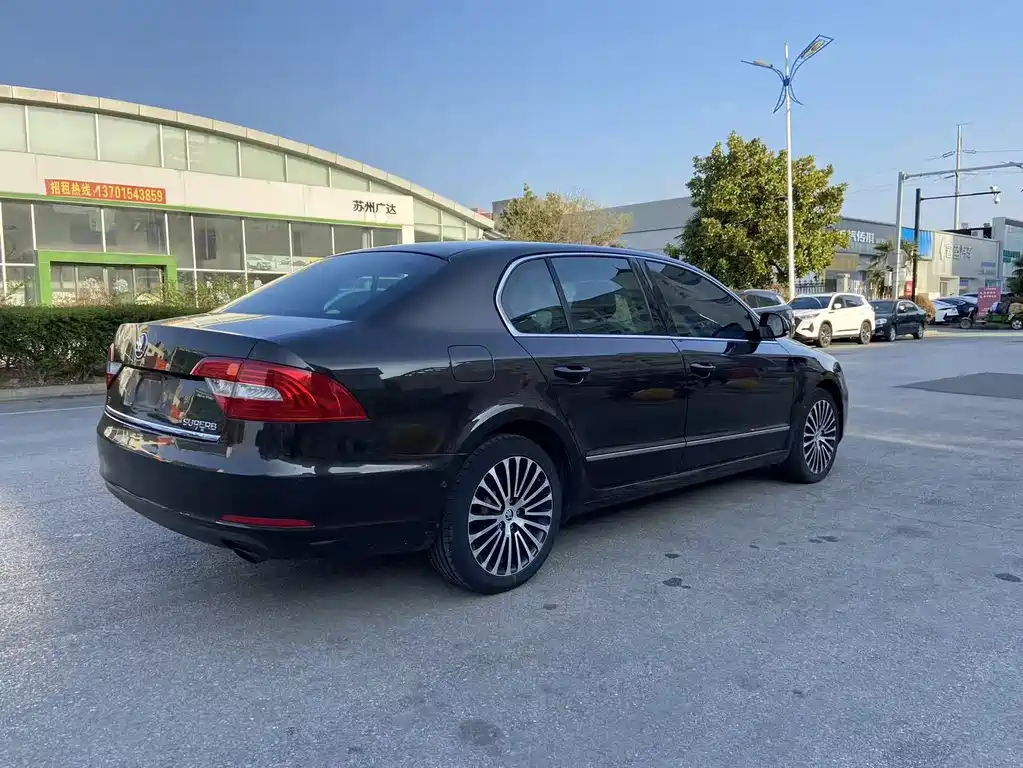 Superb 2.0 TSI DSG