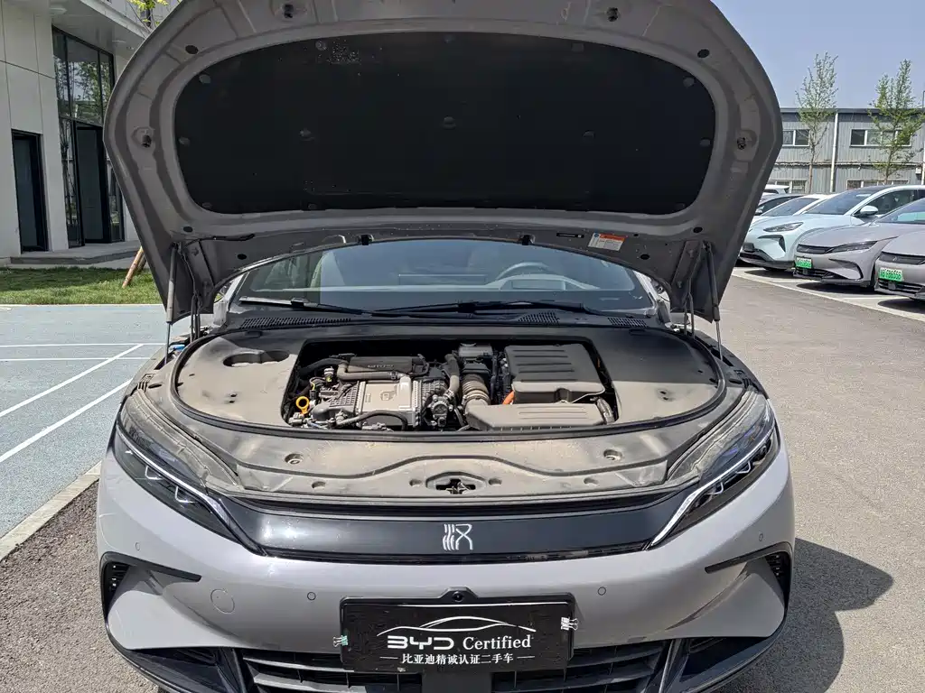 Han DM-i Smart Drive 125 KM Honored