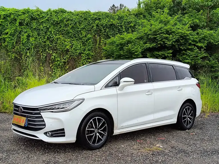 BYD Song MAX 宋MAX 2018款 1.5 T 自动智联旗舰型 6座