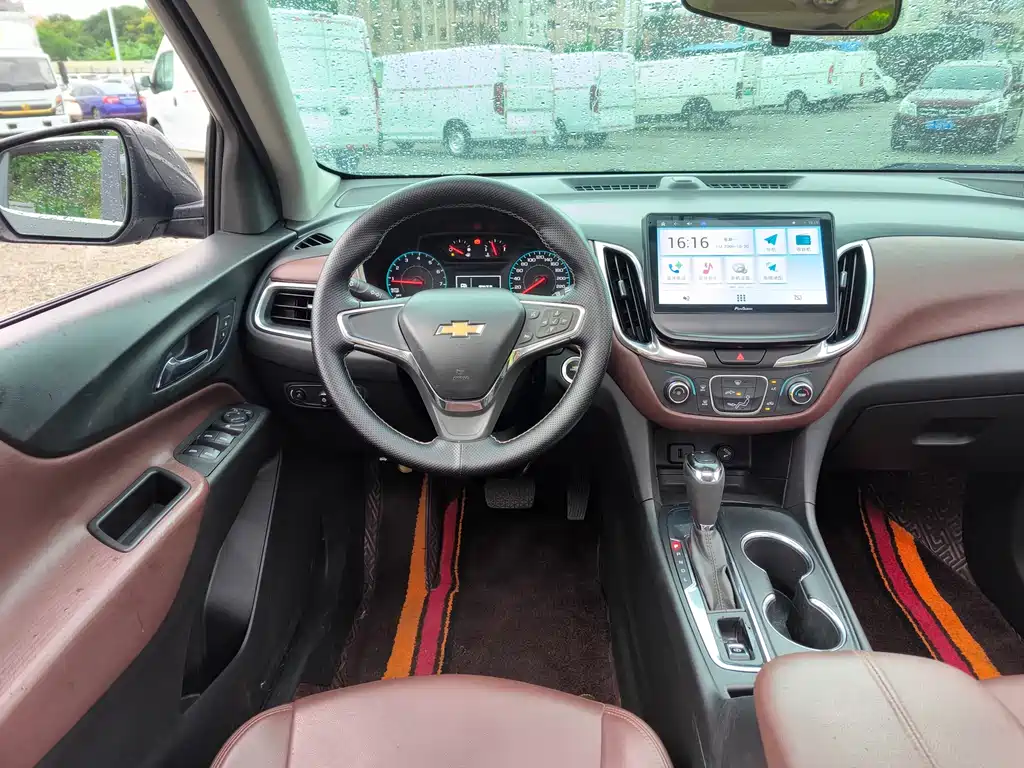 Equinox 535 T Auto Territory