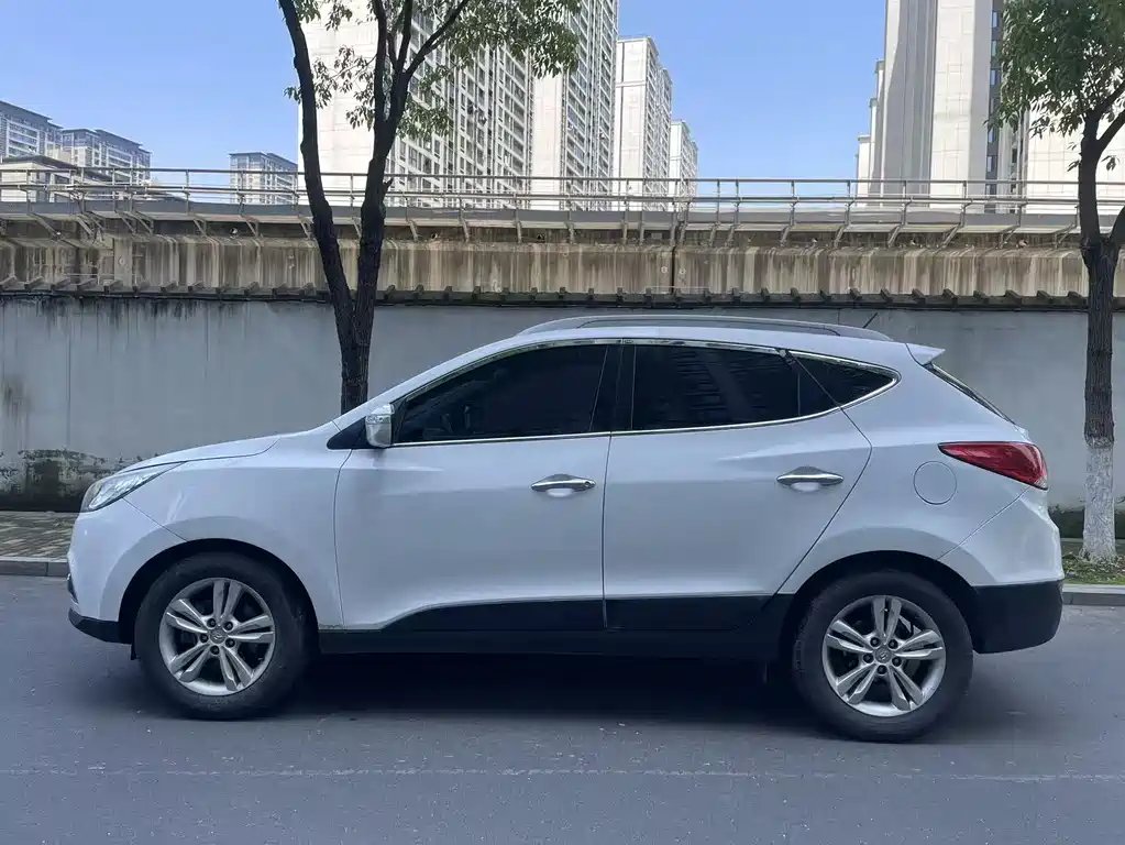 Hyundai ix35 2.4 L Auto 2 WD Distinguished GLS