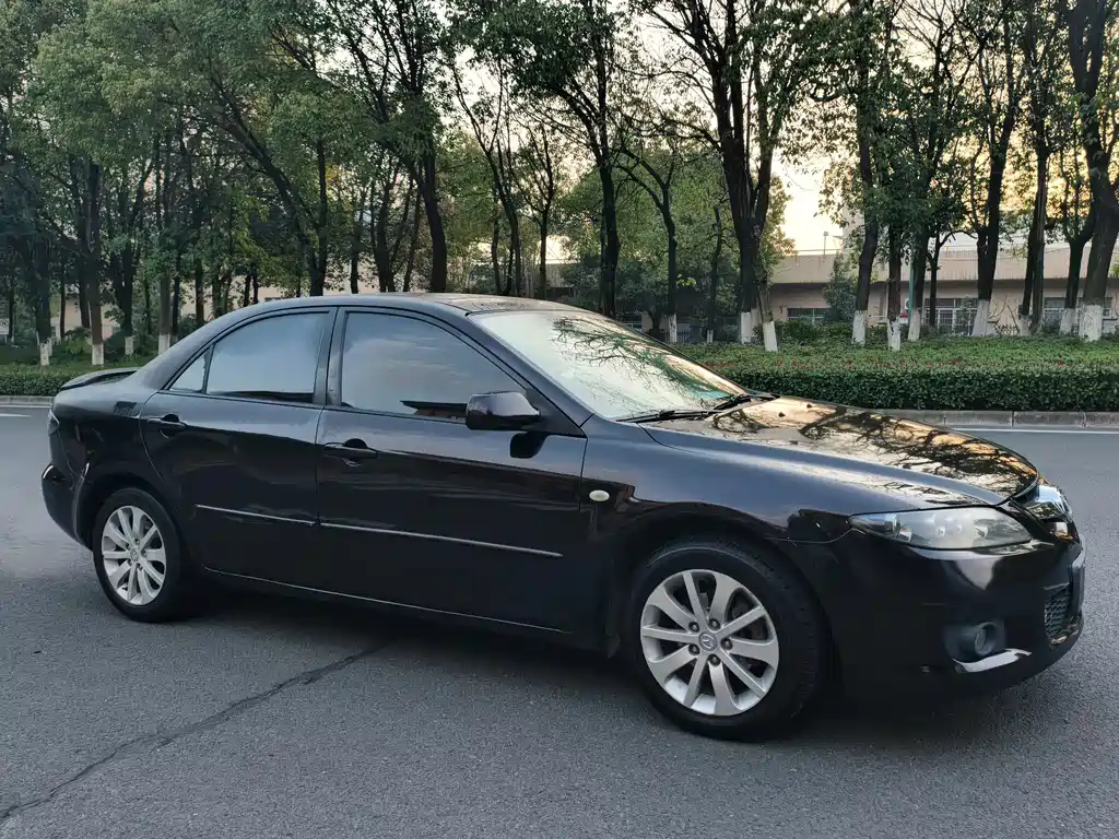 Mazda 6 2.0 L Auto Super Luxury