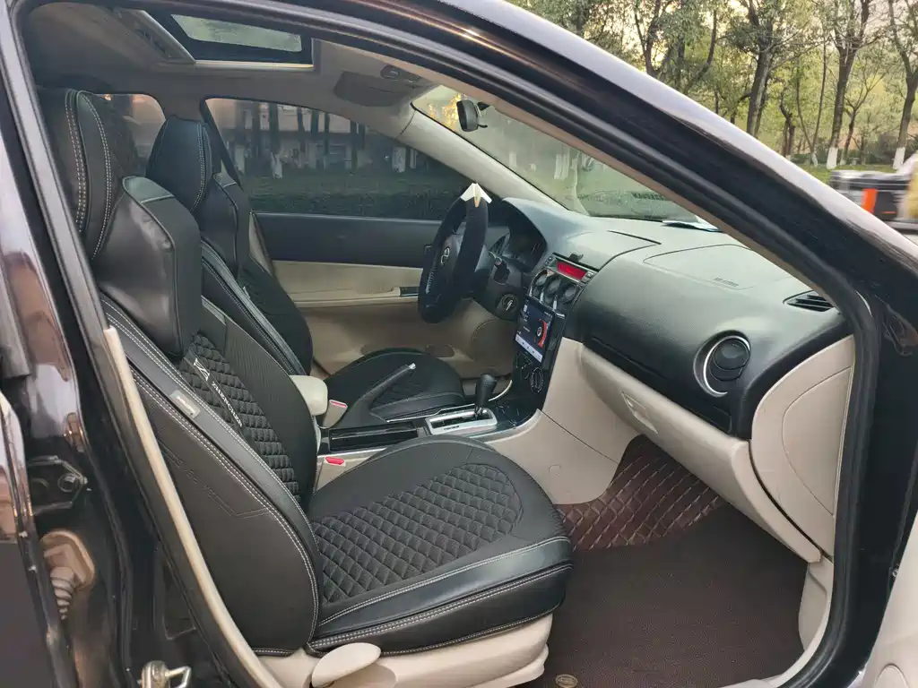 Mazda 6 2.0 L Auto Super Luxury