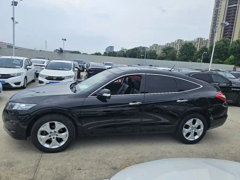 Crosstour 2.4 L Premium