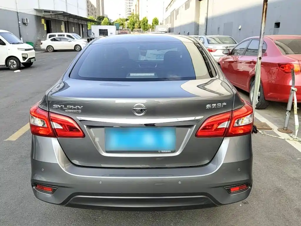 Sylphy Facelift Classic 1.6 XE CVT Comfort