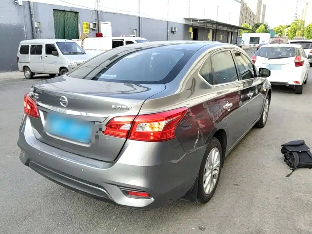 Sylphy Facelift Classic 1.6 XE CVT Comfort