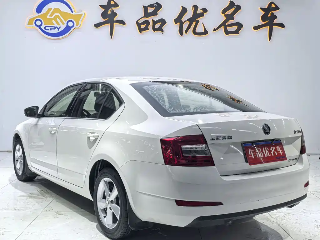 Octavia 1.6 L Auto Yijie