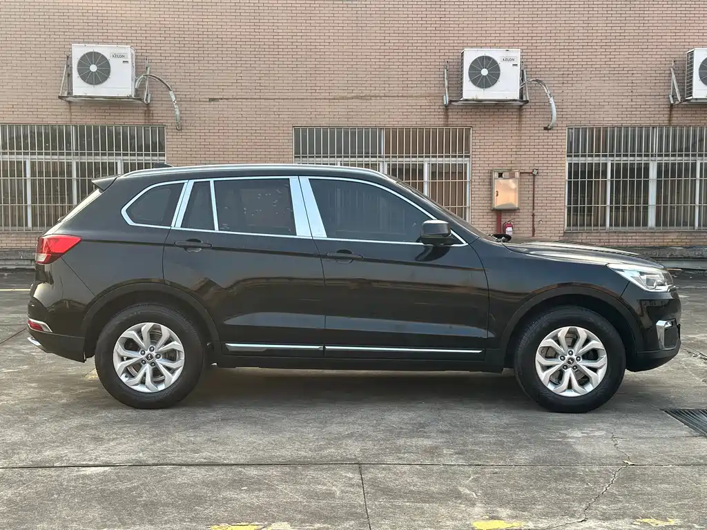 Hanteng X7 X7 S 1.5 T Auto Premium