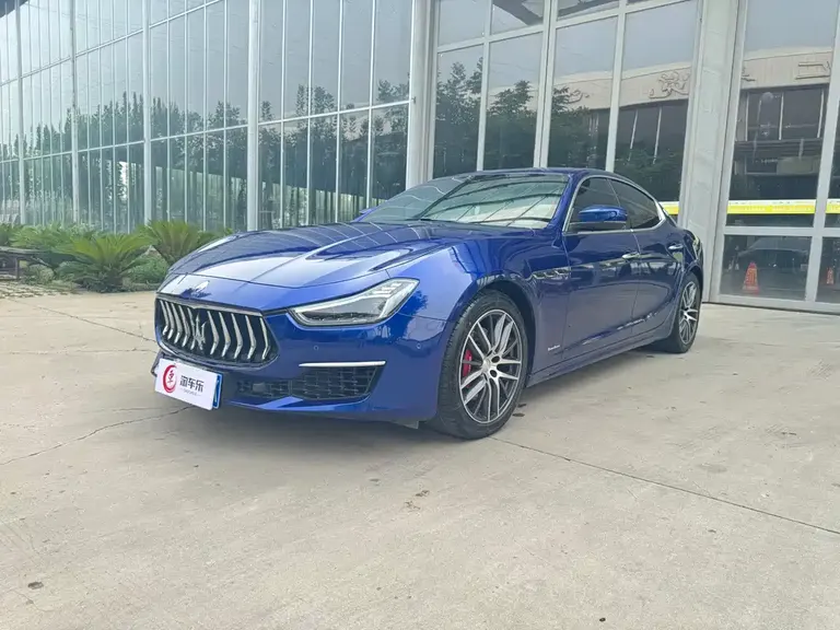 Maserati Ghibli 3.0 T Luxury CN-V