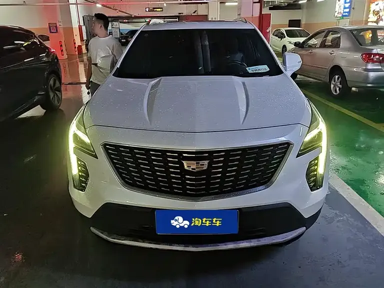 Cadillac XT4 28 T 2 WD Luxury