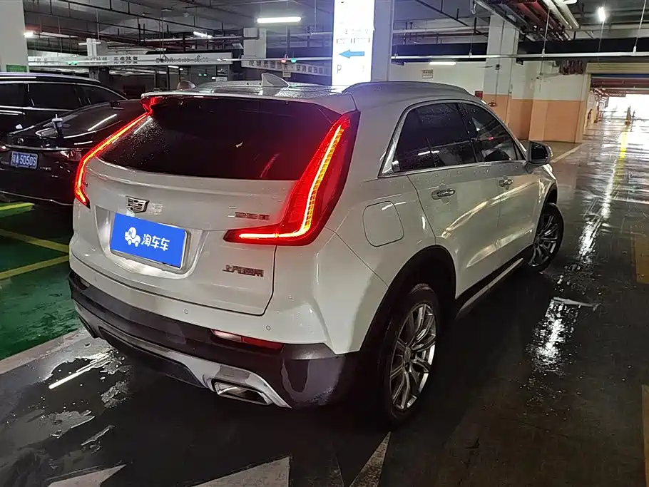 Cadillac XT4 28 T 2 WD Luxury