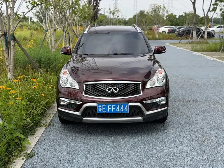 Infiniti QX50 2.5 L Comfort